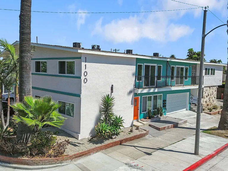 1100 S Inglewood Ave #2 — Photo 2