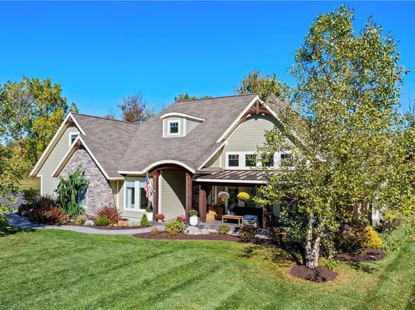 2468 Shamrock Rd, Skaneateles, NY 13152