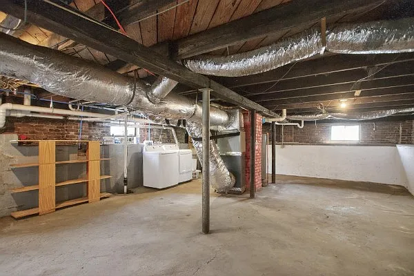 903 Berry St — Photo 5