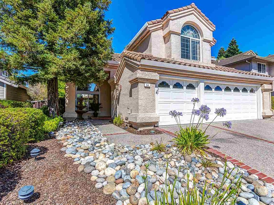 2nd image of 34 Gold Creek Ct