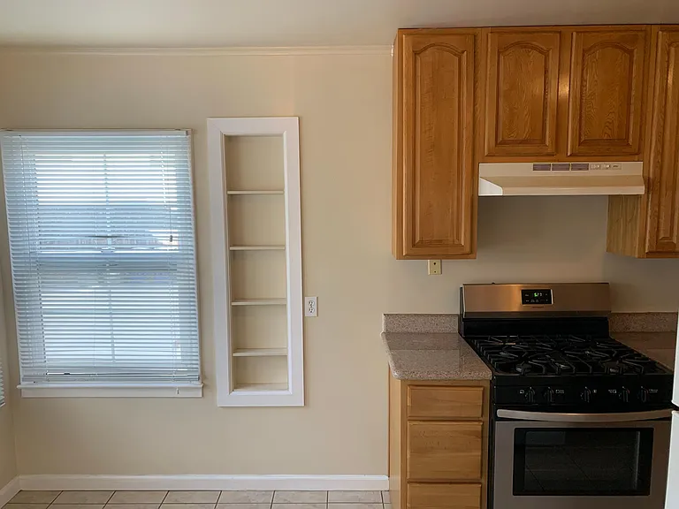830 El Camino Real — Photo 13