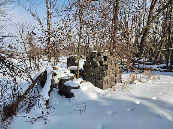 3rd image of Peoples Rd