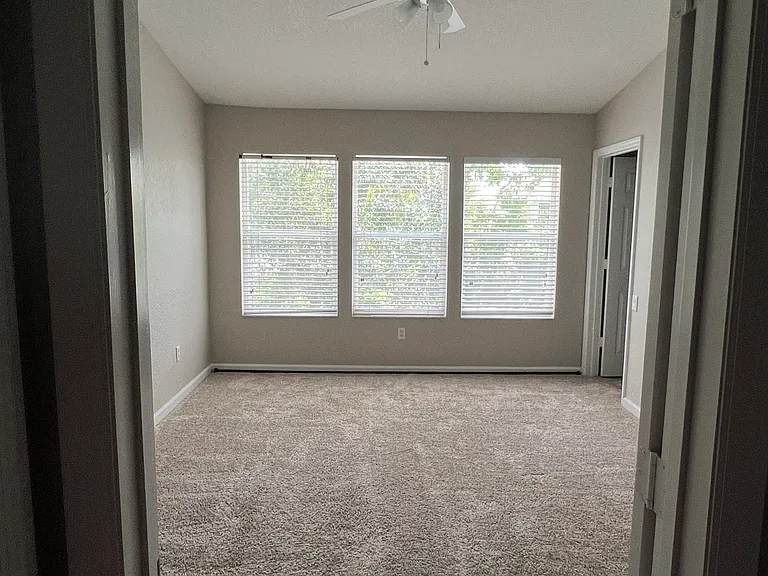 5009 Hawkstone Dr — Photo 19