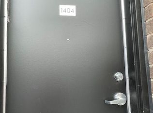 1695 Dersan St #1404, Pickering, ON L1X 0S9