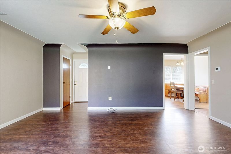 4th image of 601 SE 6th Street