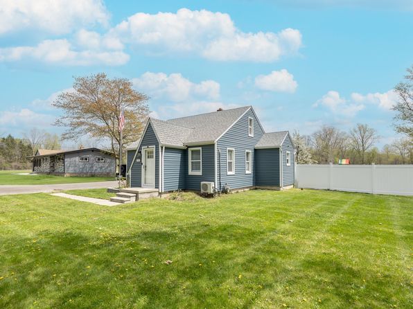 17921 Inkster Rd, Brownstown, MI 48174