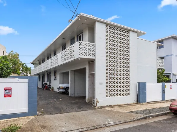 94-322 Pupuole St, Waipahu, HI 96797
