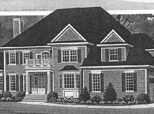 19 Marianna Farm Dr, Danbury, CT 06810