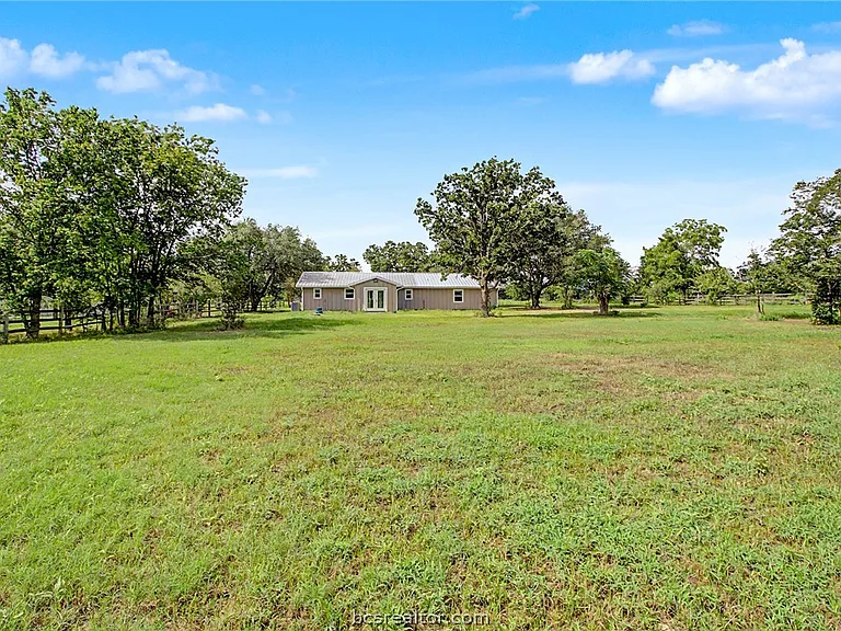 7490 County Road 107 — Photo 16
