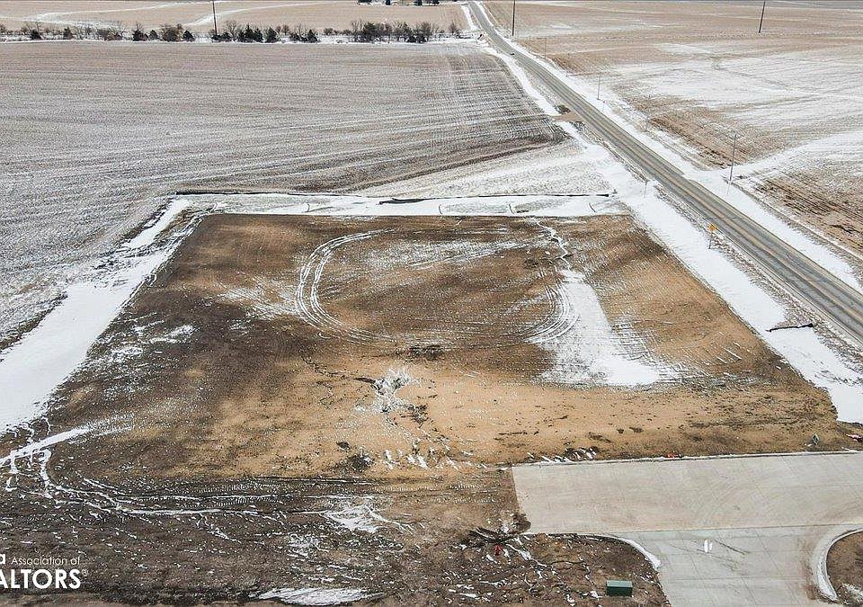 1st image of 102 Sunrise Blvd