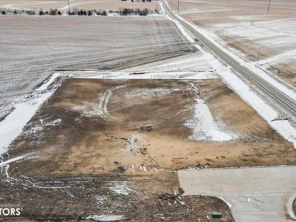 102 Sunrise Blvd, Conrad, IA 50621