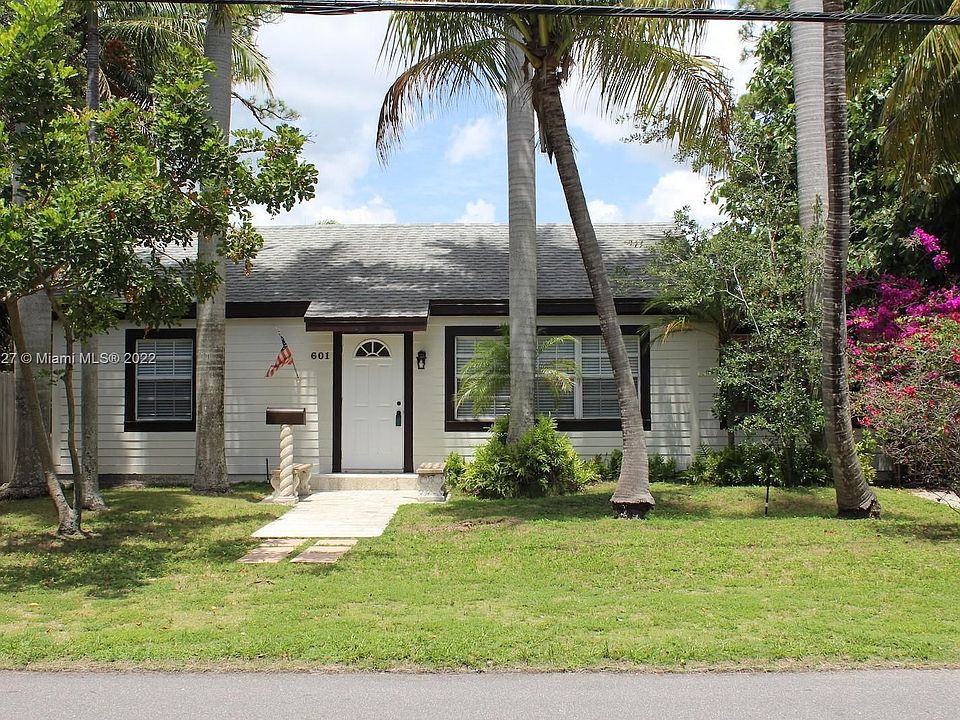 1st image of 601 SW 18th St