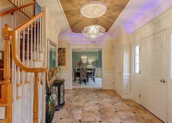 Entrance hall to upstairs