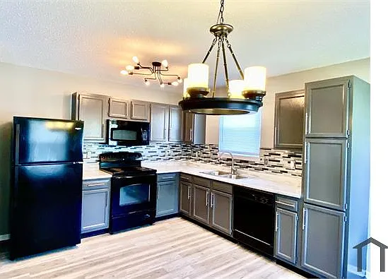 1511 Blue Grass Pkwy — Photo 5