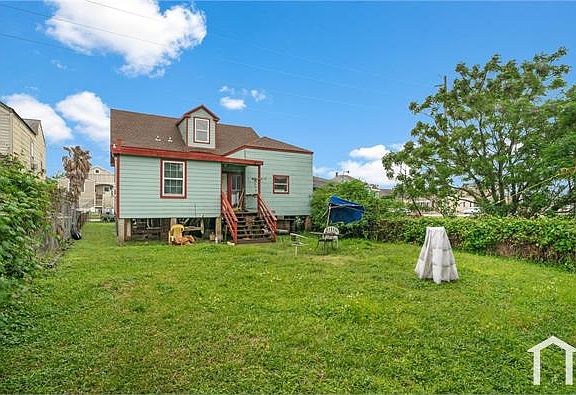 2nd image of 3712 Avenue H