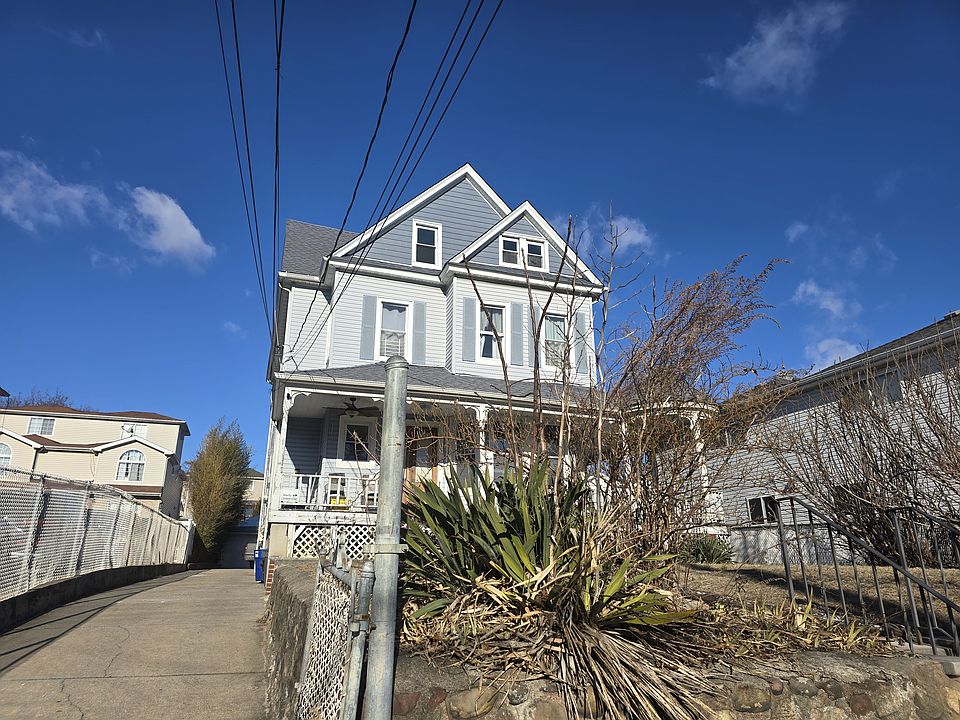 1st image of 91 Greenfield Ave APT 2