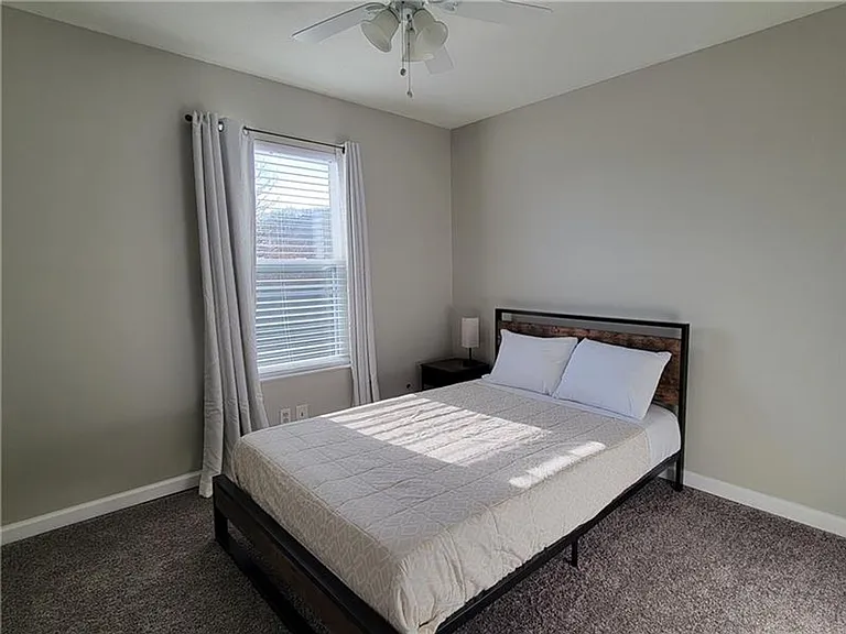 1421 Sandstone Dr — Photo 23