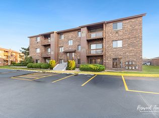 15718 Peggy Ln APT 2, Oak Forest, IL 60452
