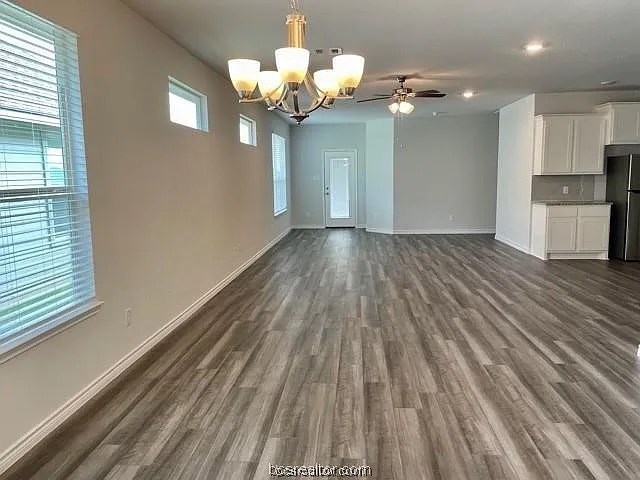 1312 McQueeny Dr — Photo 2