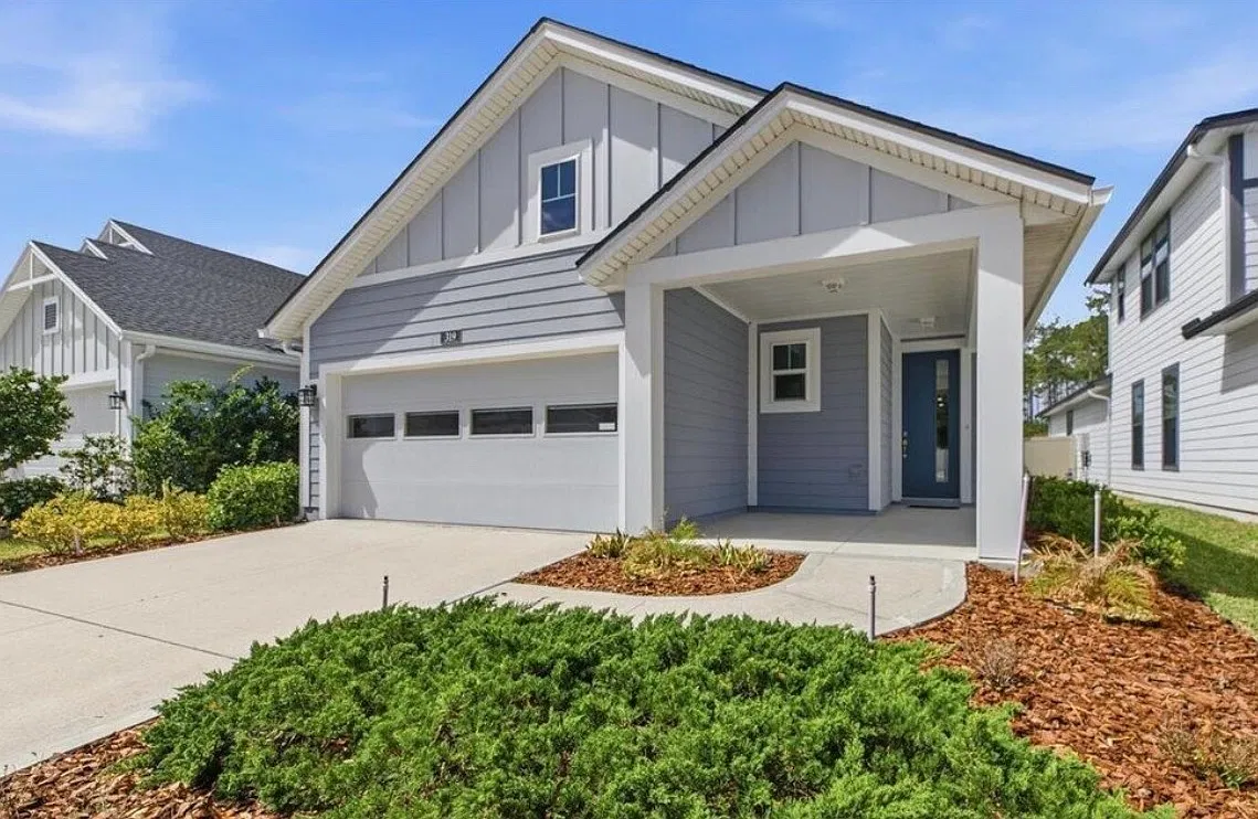 3 bed, 1616 sqft, $3,695 — Photo 1