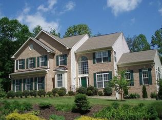 221 Maple Creek Ln, Davidsonville, MD 21035
