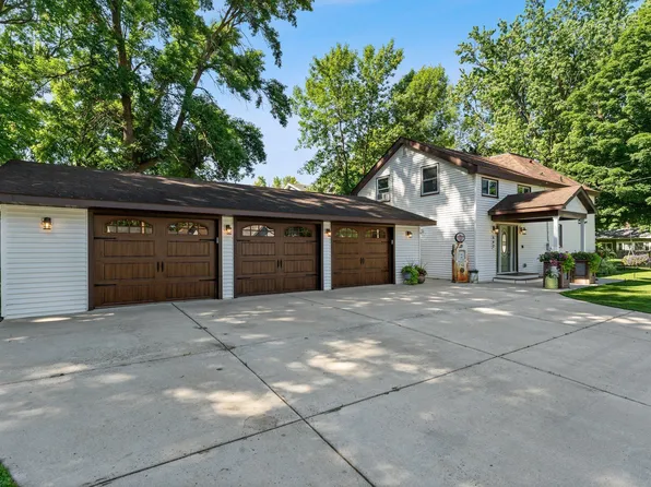 640 3rd St N, Dassel, MN 55325