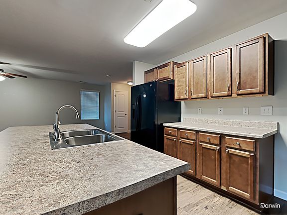 3rd image of 330 Reed Way
