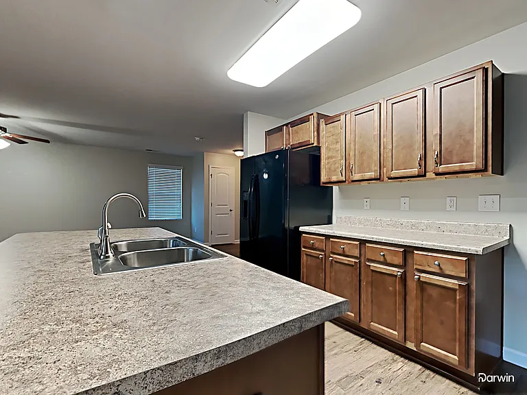 330 Reed Way — Photo 3