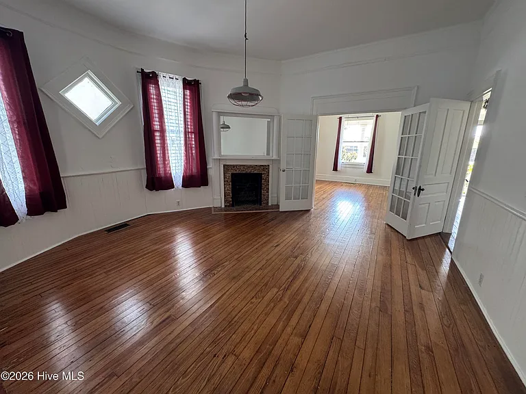 805 Ann St #B — Photo 14