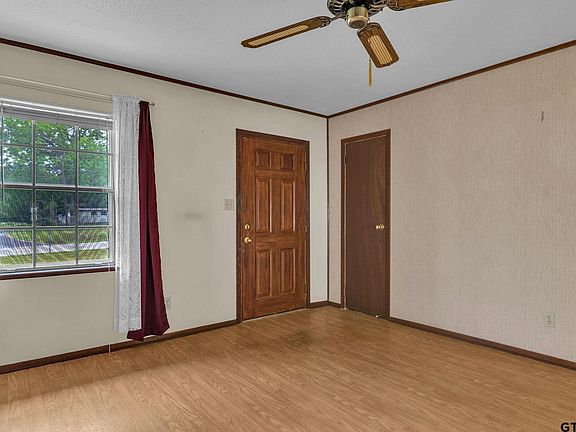 4th image of 600 N Lake St