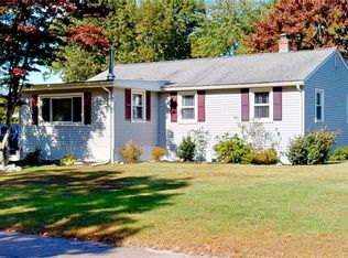 19 Mohawk Dr, Unionville, CT 06085