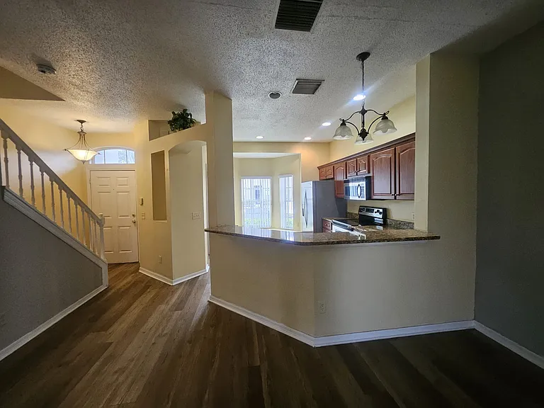 10106 Belleville Pl — Photo 24