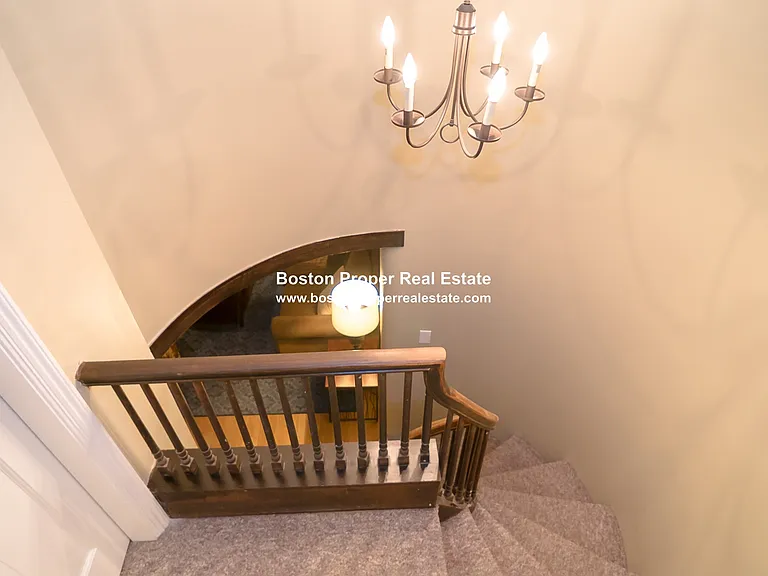 113 Beacon St #5R — Photo 5