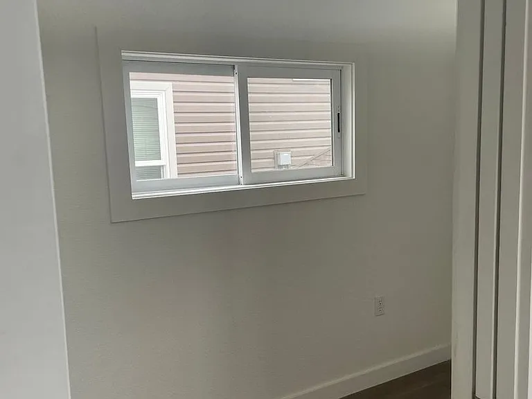 411 Smith St — Photo 19