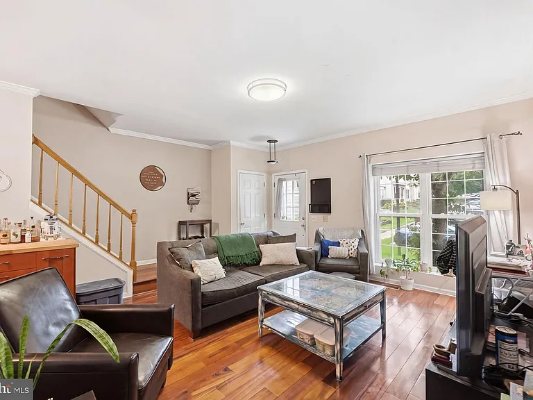 12109 Wedgeway Ct — Photo 5