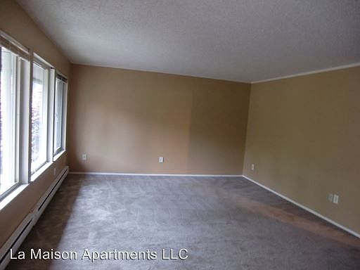 2nd image of 1507 NE 169th St APT 04
