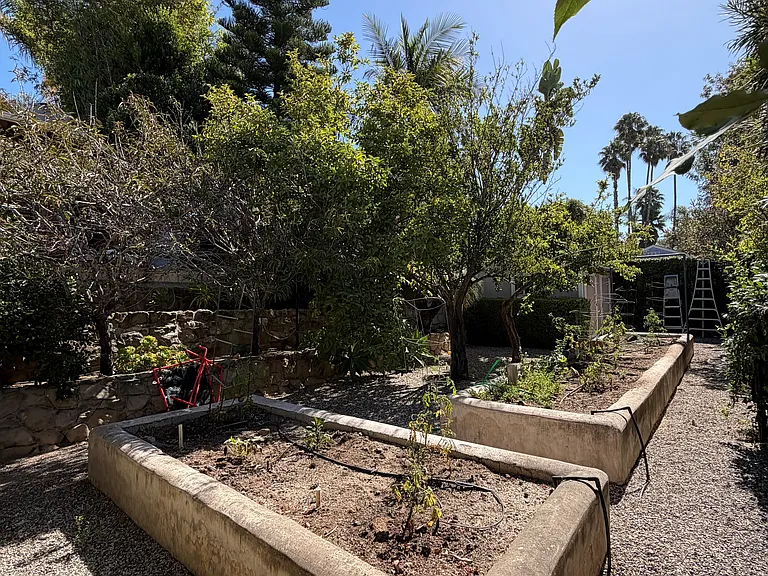 618 N Ontare Rd — Photo 9