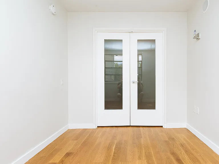 100 Dupont St #1G — Photo 27