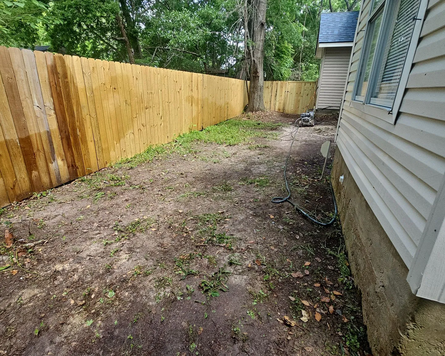 3 bed, 1300 sqft, $1,300 — Photo 1