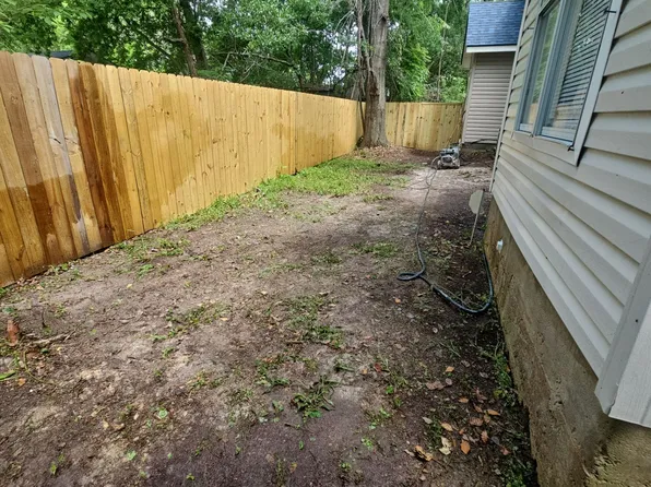1124 Napoleon St #1124, Baton Rouge, LA 70802