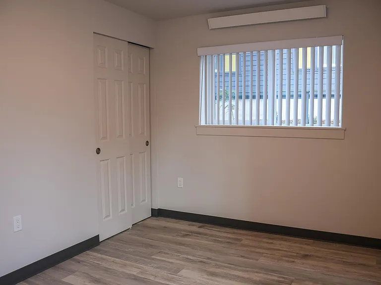 Kirkland Heights Apartments — Photo 30