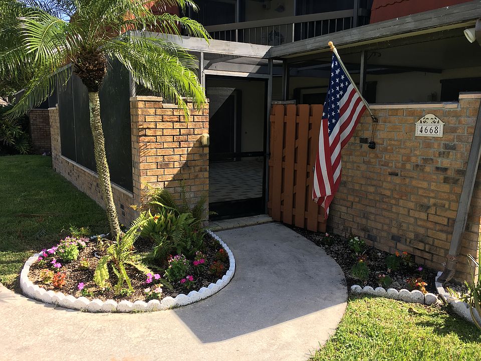 Front Gate Door