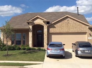 2901 Cedar Ridge Ln, Fort Worth, TX 76177