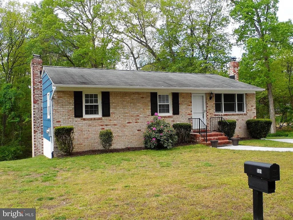 531 6th St photo 1