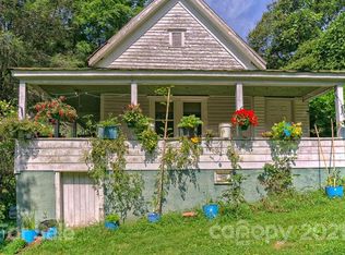 1 Flat Branch Dr, Marshall, NC 28753