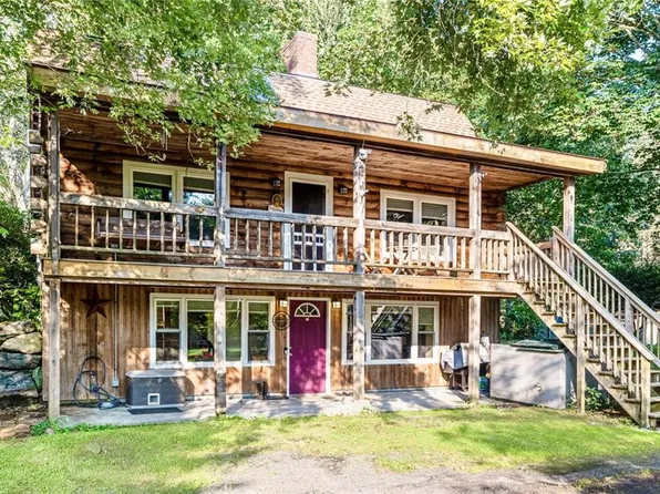 46 Simmons Rd, Little Compton, RI 02837