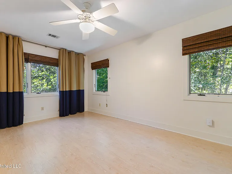 1220 Sunset Ave — Photo 29