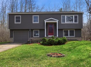 5644 Van Cruyningham Rd, Williamson, NY
