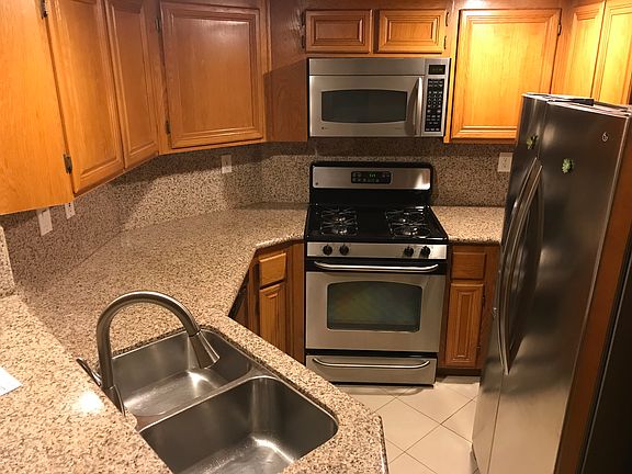 3rd image of 2548 Avenida Del Vis