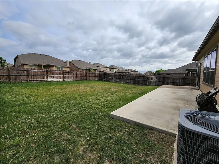 222 Telluride Dr — Photo 31
